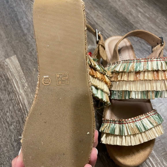 Chinese laundry Espadrilles like new size 7 1/2 - Picture 2 of 2
